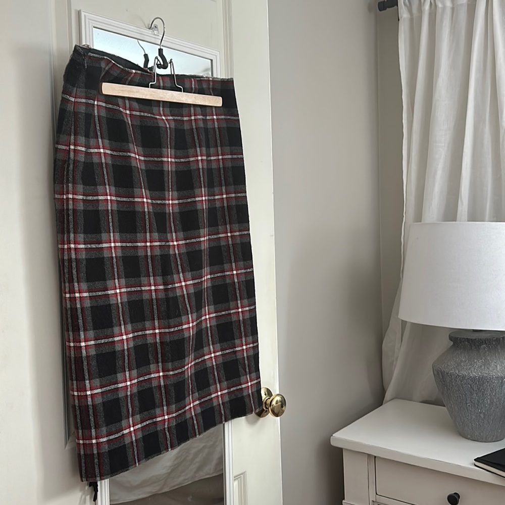 Wool Plaid Pencil Skirt